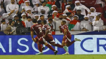 قطر تتجاوز الإمارات وتتأهل رسميًا إلى مونديال 2026 لكرة القدم